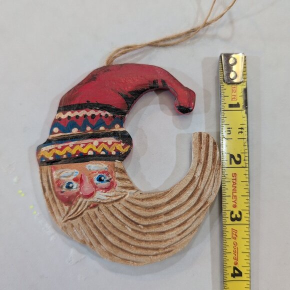 Wooden hand painted Santa Claus ornament - Picture 3 of 3